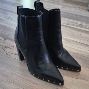 Charles By Charles David Black Heeled Boots